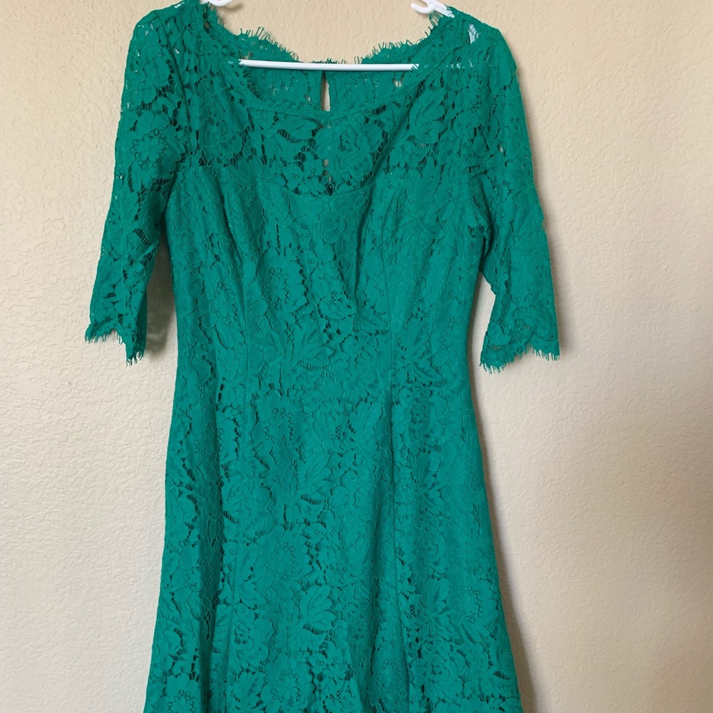 Eliza J green lace dress size 6